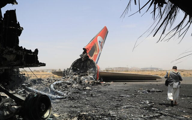 Israel, Matagumpay Binomba ang Paliparan sa Sanaa, Yemen Dahil Pinsala ay $500 Milyon